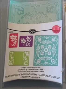Sizzix Ornate Flowers & Frame Embossing Folder Set - Mint Green